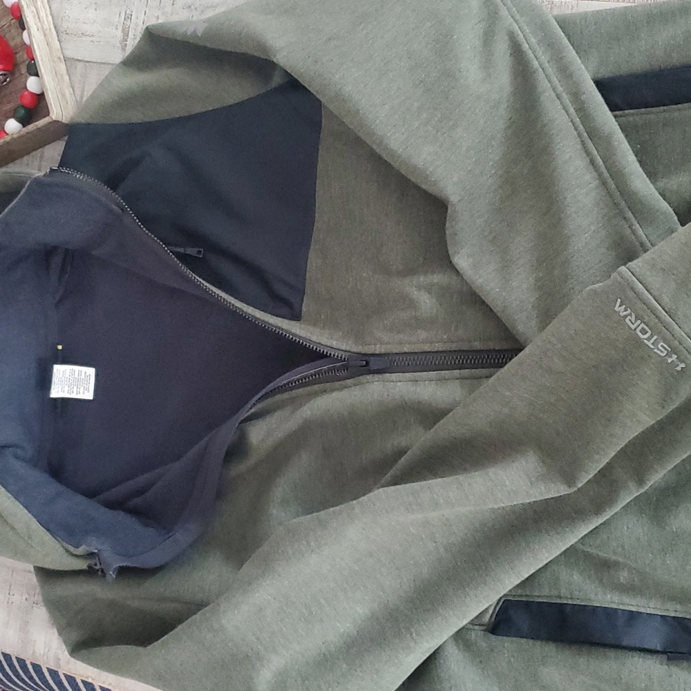 Mens Under Armour lined jacket